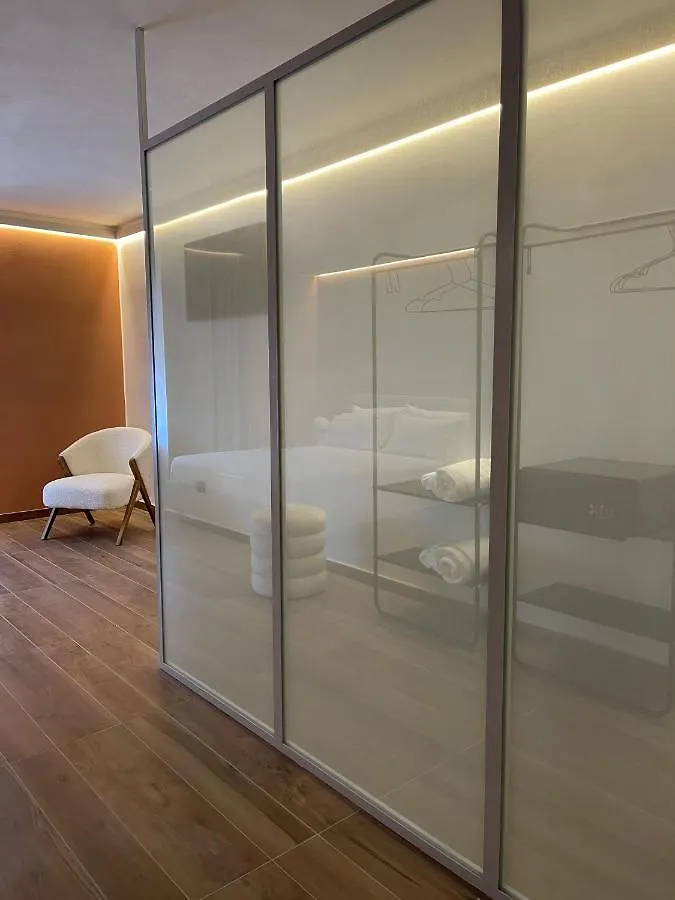 Raha Suites Syrakuzy 0*,