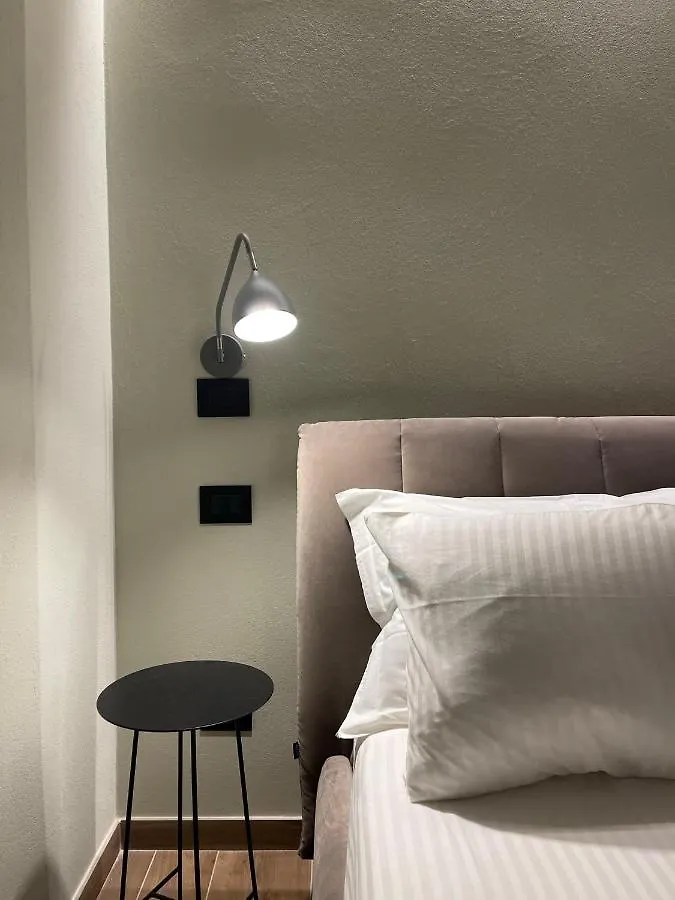 Raha Suites Syrakuzy 0*,
