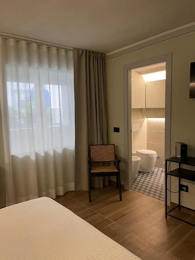 Raha Suites Syrakuzy 0*,